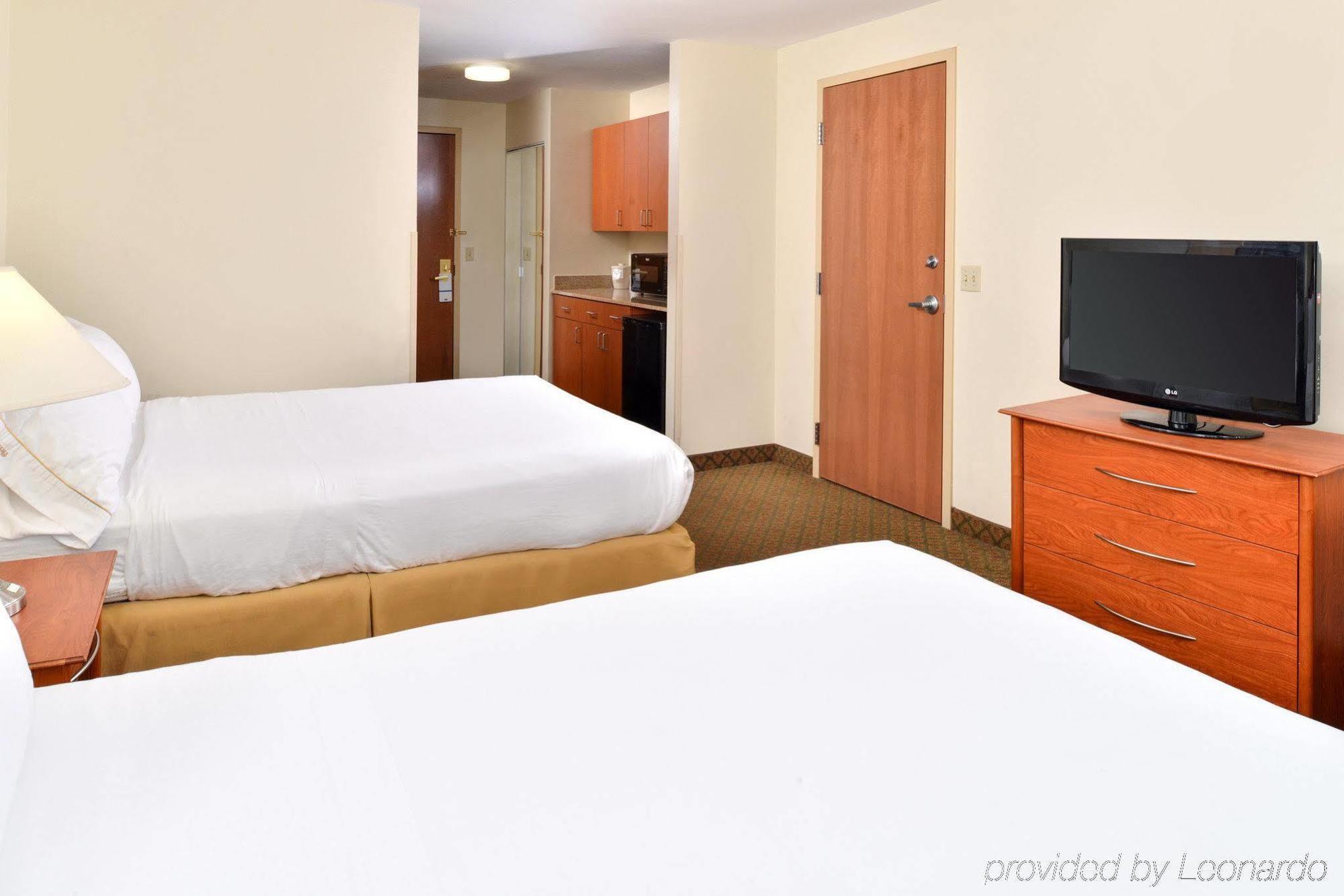 Holiday Inn Express Hotel & Suites Southfield - Detroit, An Ihg Hotel Екстериор снимка